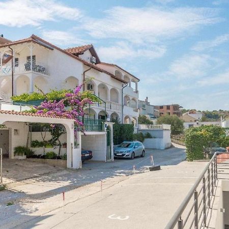 Apartment Bubi Trogir Luaran gambar