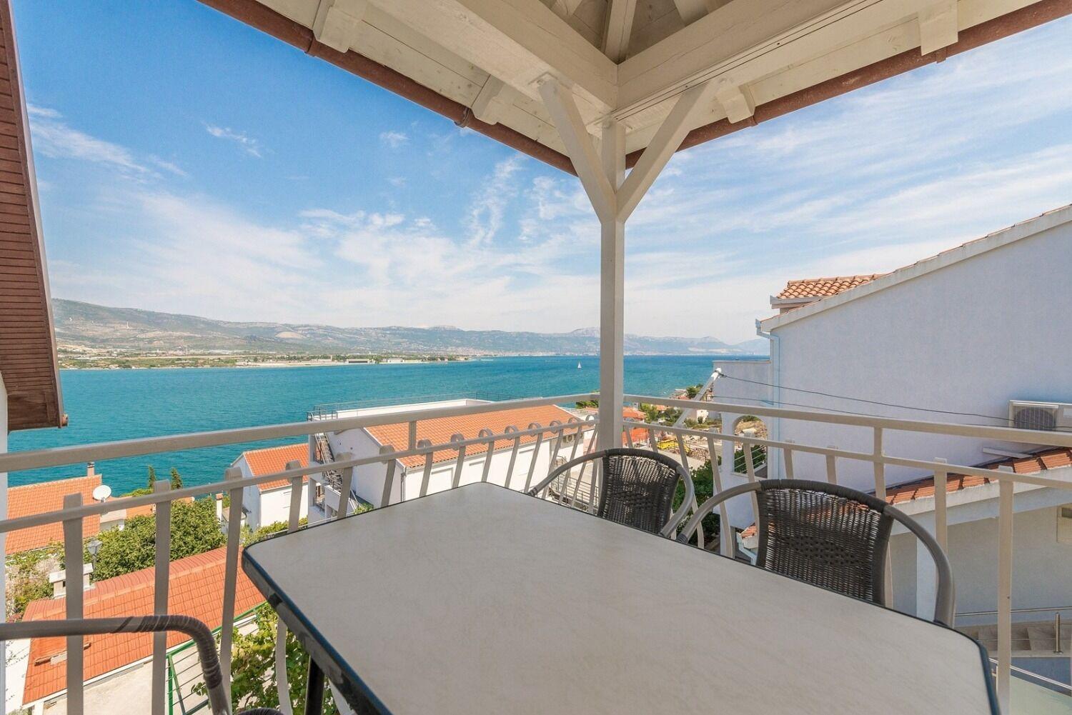 Apartment Bubi Trogir Luaran gambar