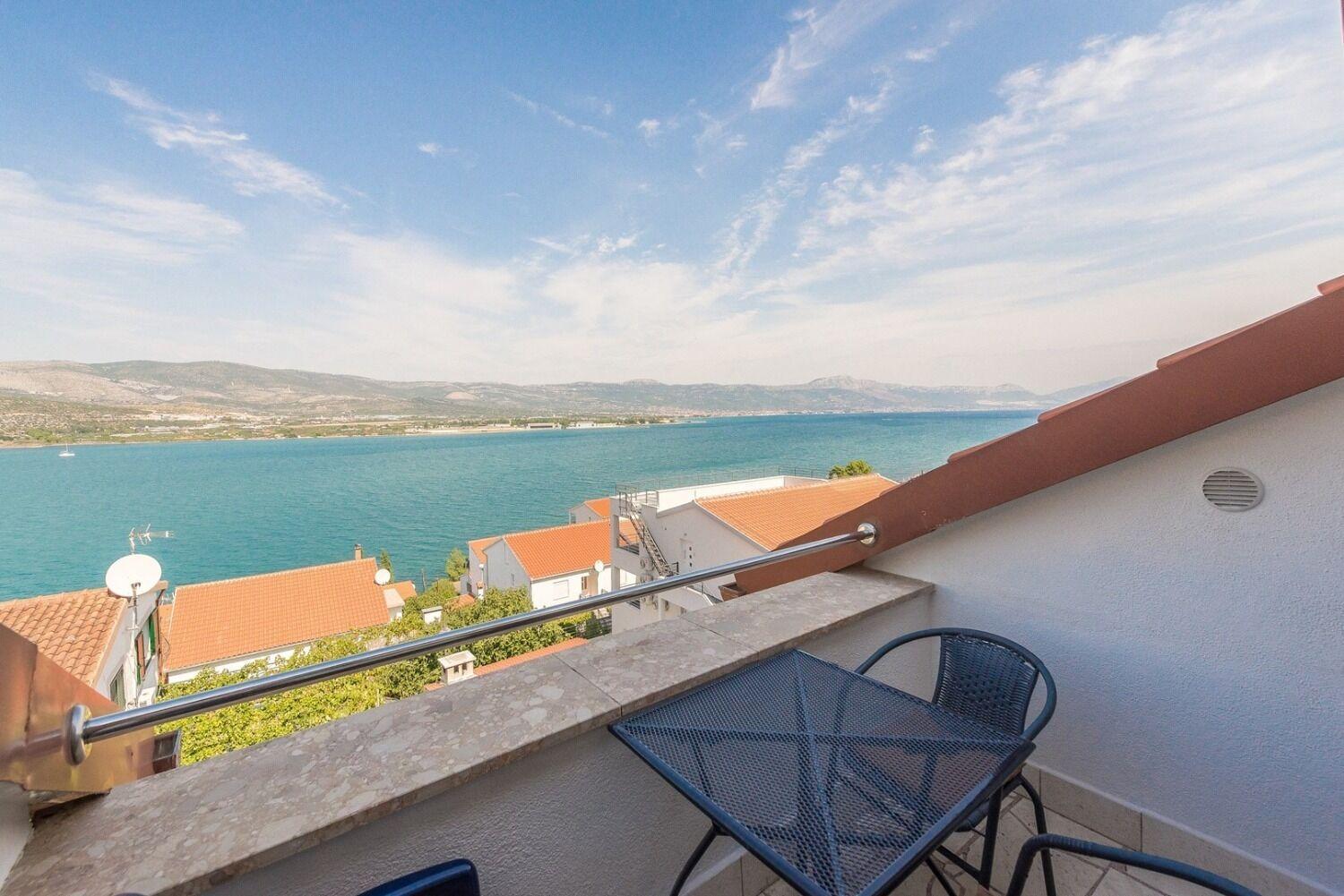 Apartment Bubi Trogir Luaran gambar
